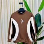 Step Sweat Shirt.