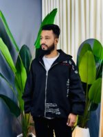 Trendy Hoodie. - Image 2